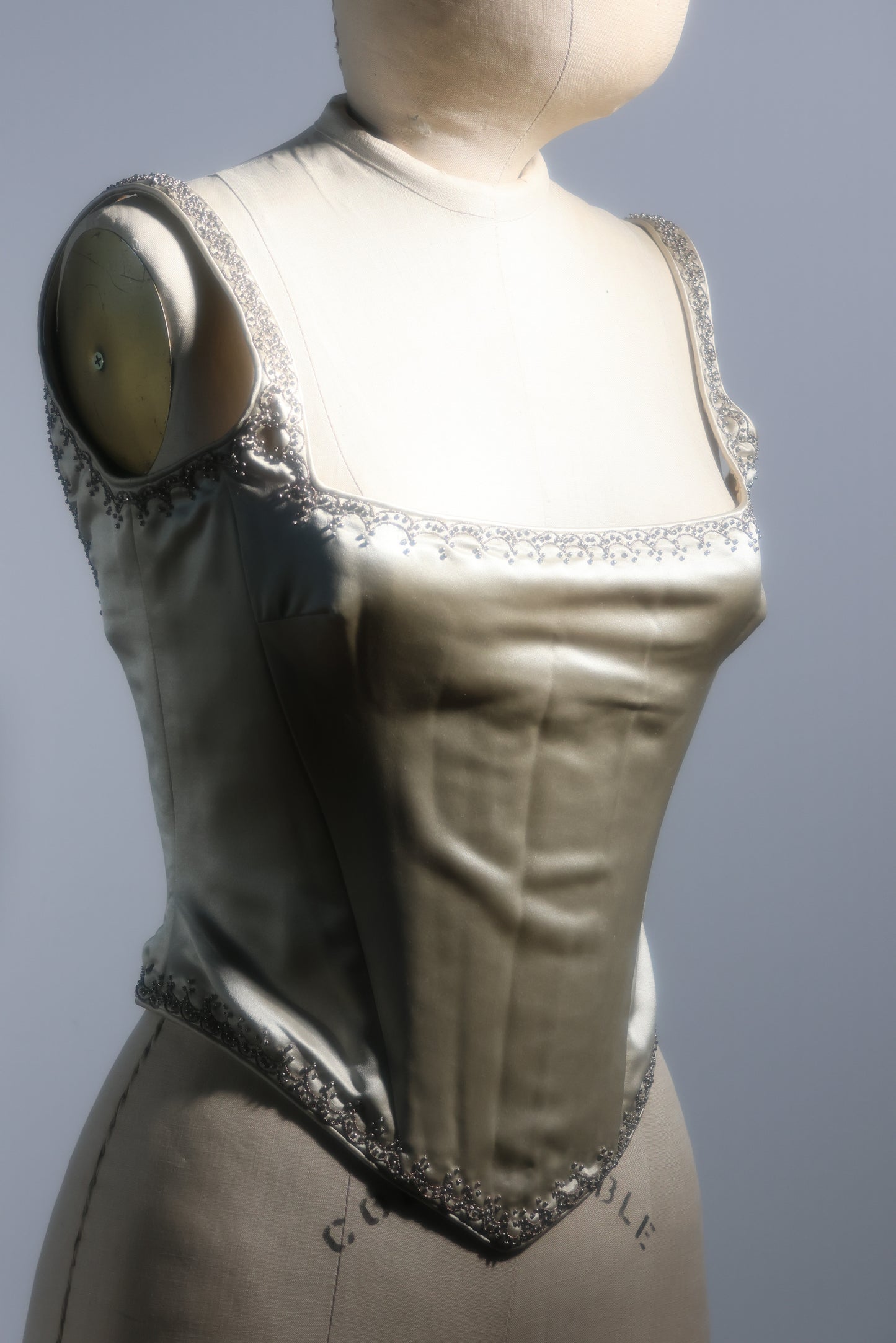 Eavis & Brown Corset TP75 Beige