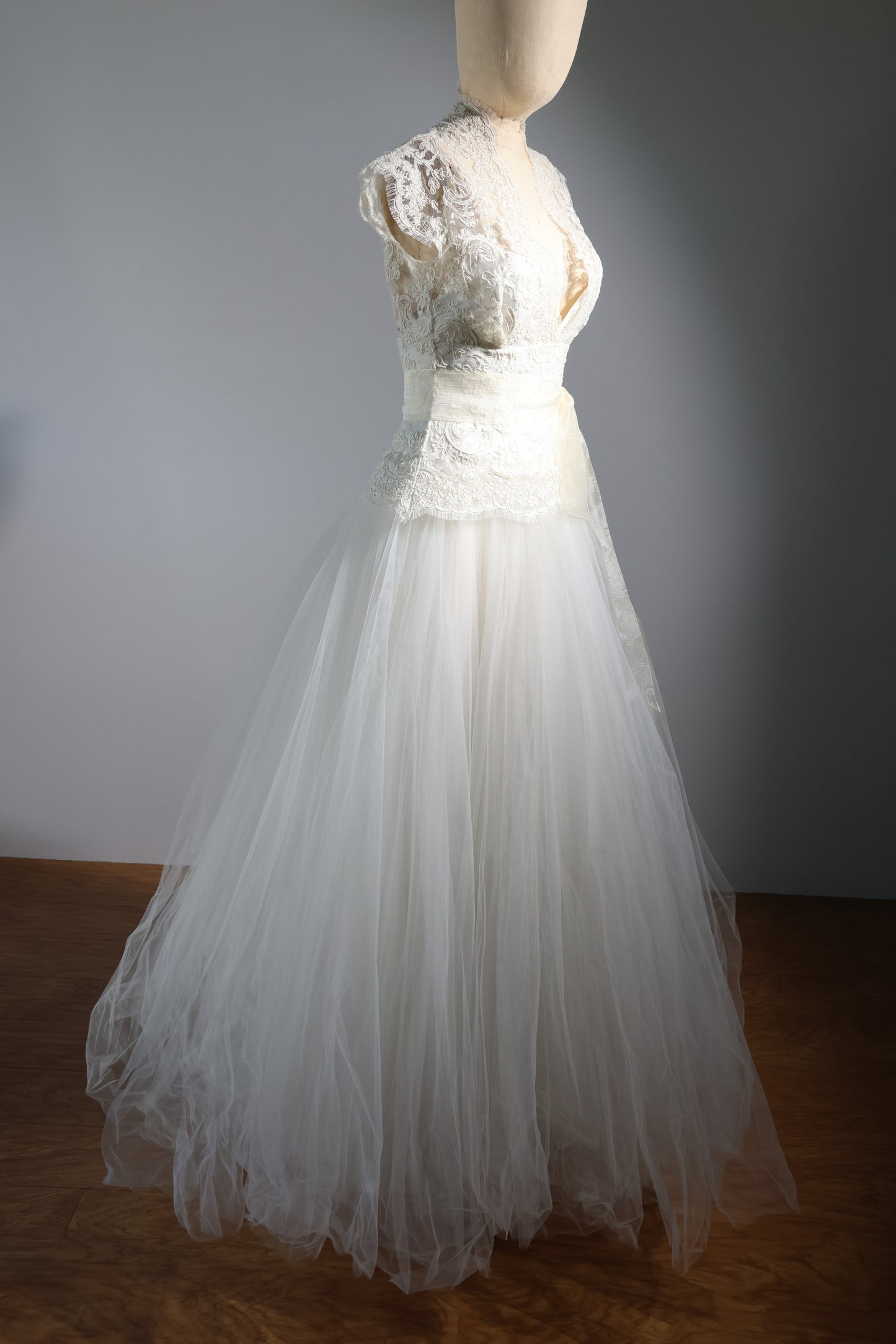 Eavis & Brown Grace Dress Long Silk Tulle - Ivory