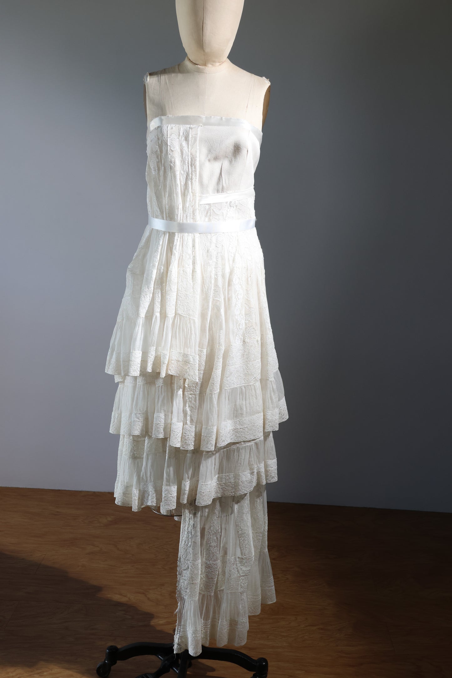 Marc Le Bihan Strapless Lace Dress - Ecru