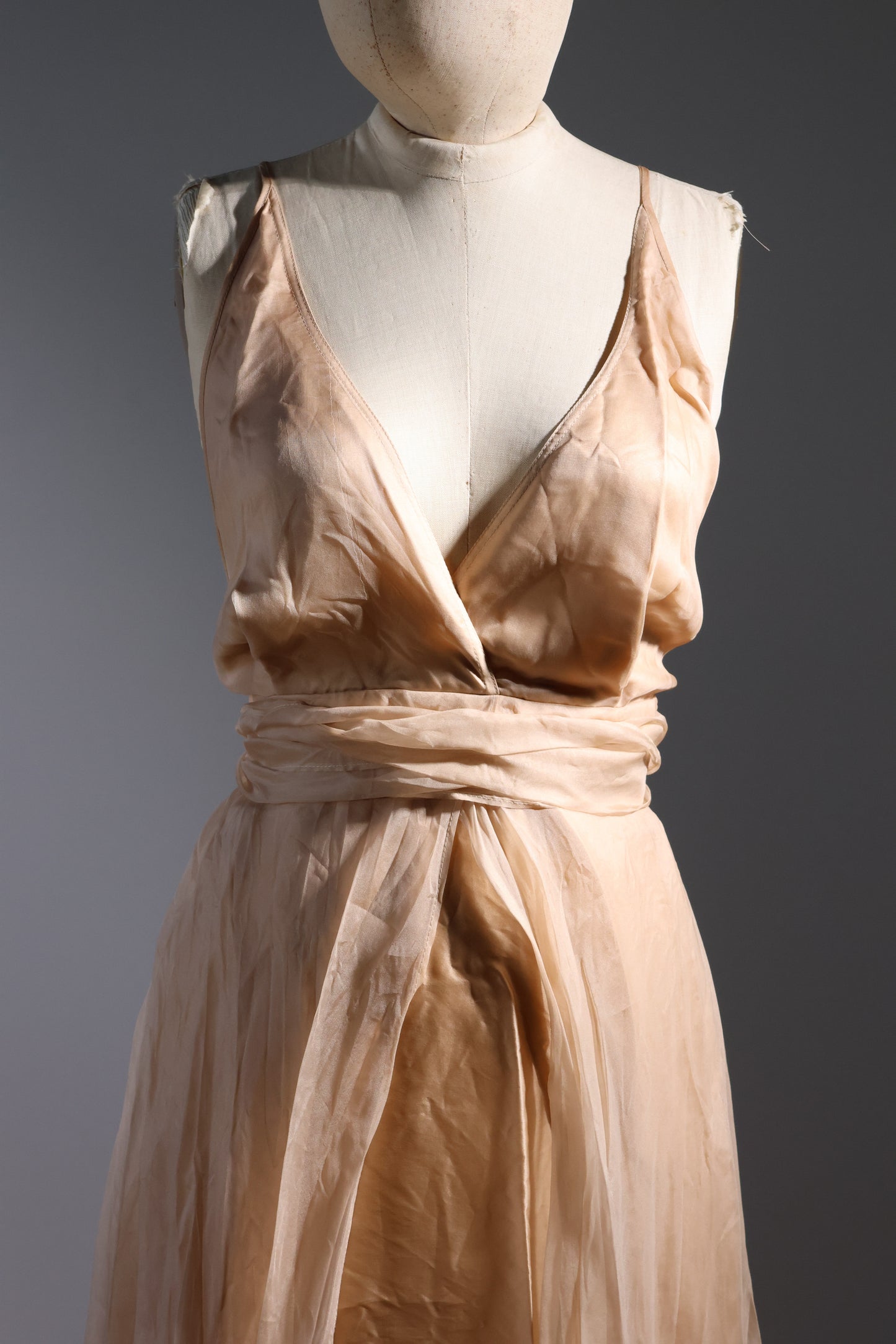 Les Habitudes Lined Parson Dress - Gold