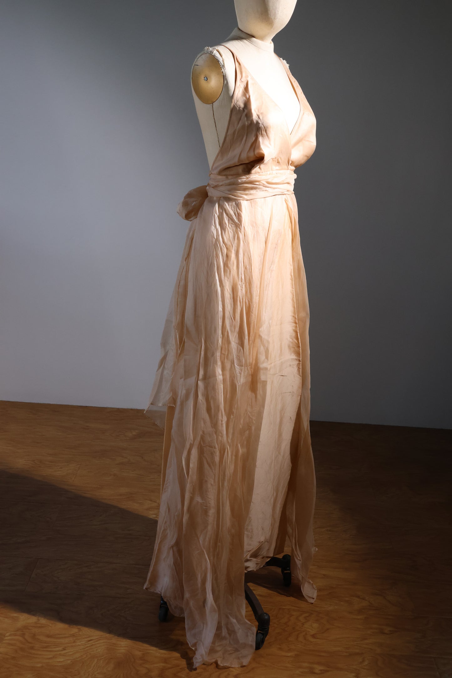 Les Habitudes Lined Parson Dress - Gold
