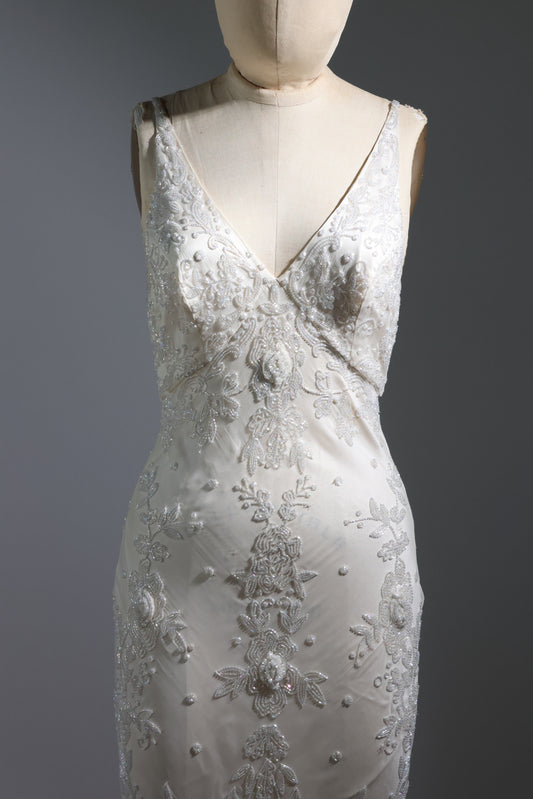 Les Habitudes Beaded Pattern Dress 126 - White Chiffron / Ivory